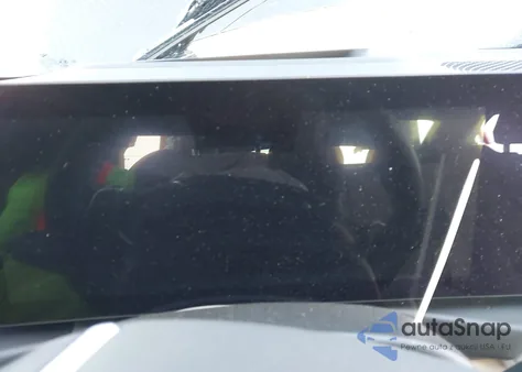 2024 BMW 3 Series 330E z USA, uszkodzony, nr VIN 3MW39FF04R8E49307